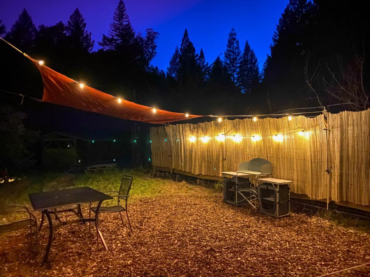 Hotel Glamping In The Redwoods With A Hot Tub! Garberville Exterior foto